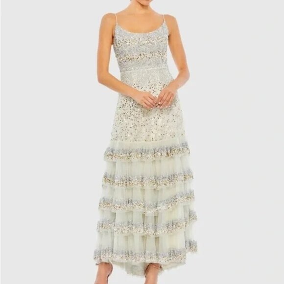 NWT MAC DUGGAL 10883 Embellished Scoop Neck Tiered Gown Champagne Size 6 - Picture 1 of 12